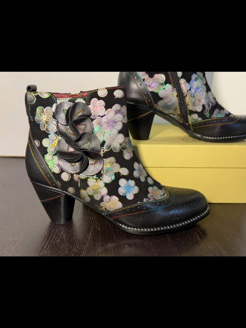 L'Artiste Glynn Suede Leather Floral Boots Black Multi Womans EU 40/US 9